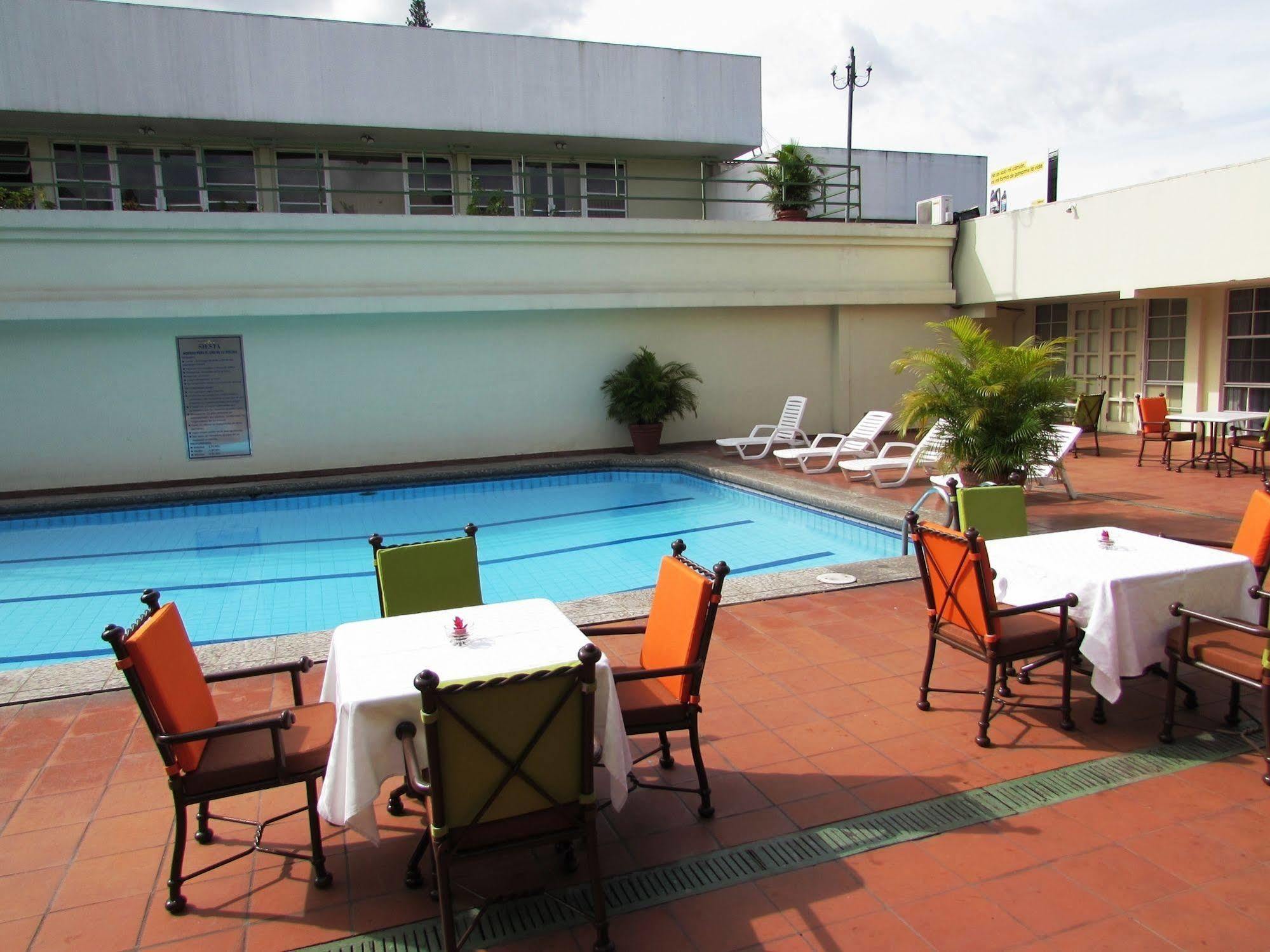 Siesta Hotel And Casino Antiguo Cuscatlan Екстер'єр фото