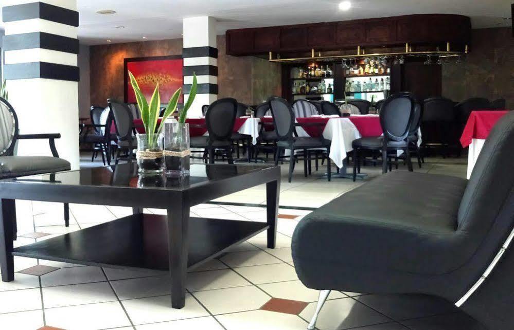 Siesta Hotel And Casino Antiguo Cuscatlan Екстер'єр фото